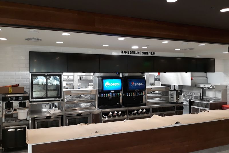 Κατάστημα “Burger King” στο Διεθνές Αεροδρόμιο Αθηνών «ΕΛ. ΒΕΝΙΖΕΛΟΣ»