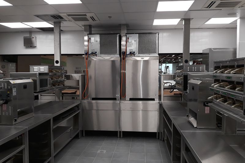 Κατάστημα “Burger King” στο Διεθνές Αεροδρόμιο Αθηνών «ΕΛ. ΒΕΝΙΖΕΛΟΣ»