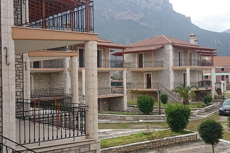 Πέτρινο Χωριό Διακοπτό